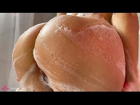 ❤️ Bruneta își masturbează păsărica cu un vibrator până la orgasm intens în duș ️ at ro.xxxshake.ru