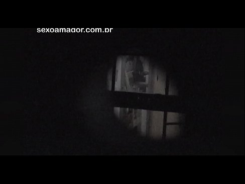 ❤️ Blondina este filmată în secret de un voyeur din cartier ascuns în spatele unor cărămizi goale ️  at ro.xxxshake.ru